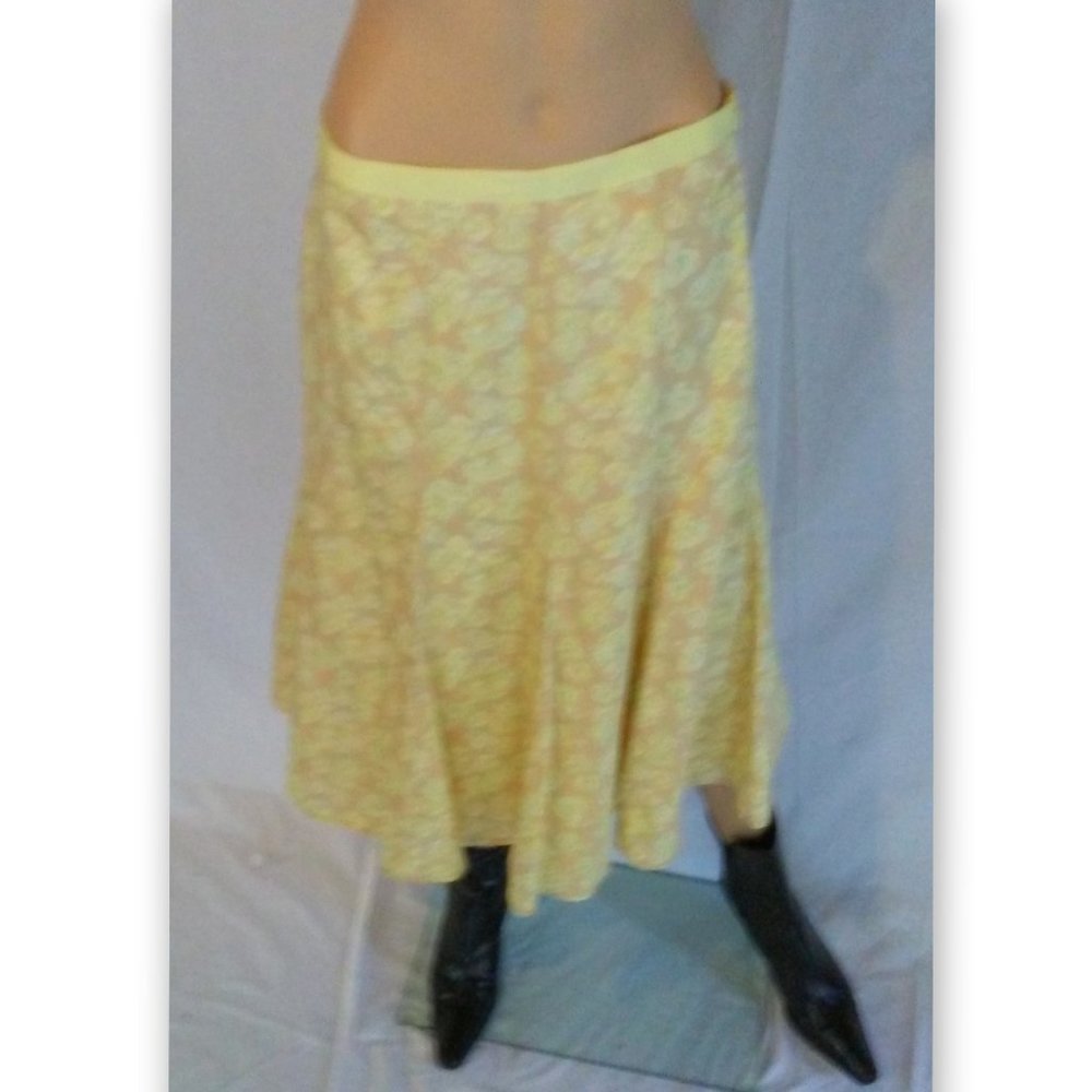 Old Navy Size 6 Yellow Floral Womens Long Skirt